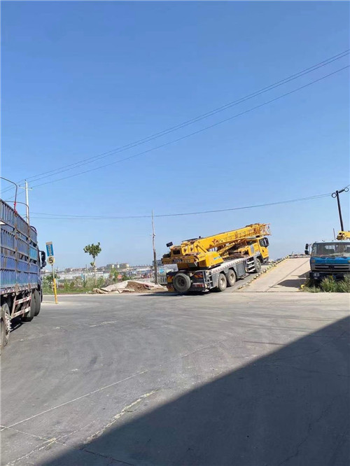 广河县25吨吊车的租赁价格大概是多少？