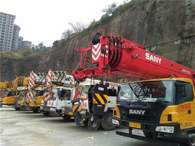 广河县吊车出租按什么计费？台班费、单次费、里程费怎么算？