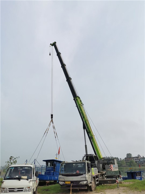 广河县桥梁建设吊装案例