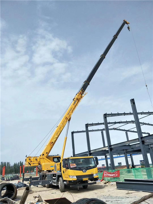 广河县超高层建筑钢结构吊装案例
